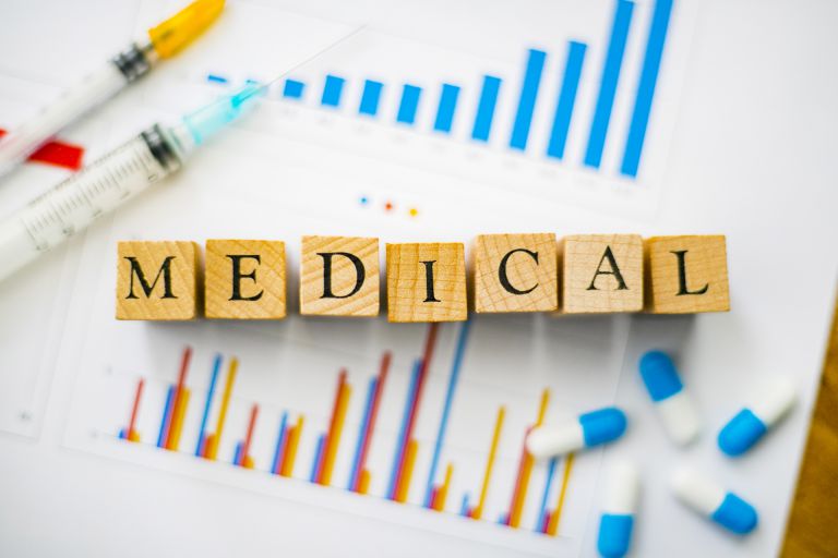 アメリカが挑むワクチン開発と医療格差多様性社会で進化する公衆衛生の今